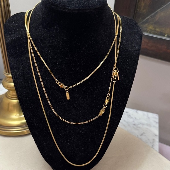 Sylvian Grant Jewelry - Sylvian Grant Elegant Gold Layered Necklace Set (3)